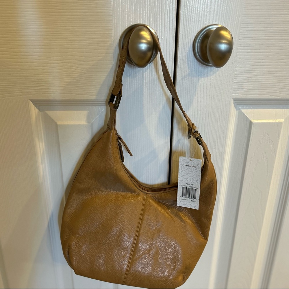 Arrow purse (BRAND NEW)